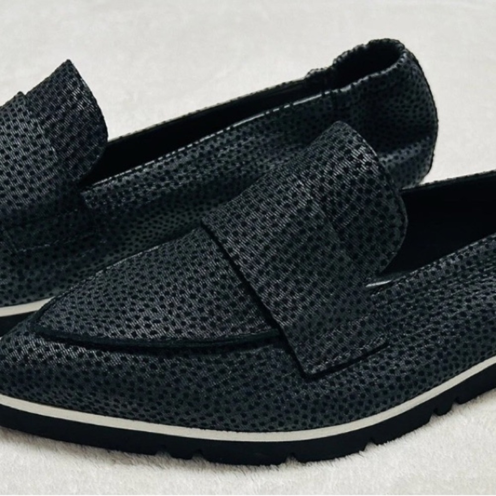 Attilio Giusti Leombruni Black Textured Loafers